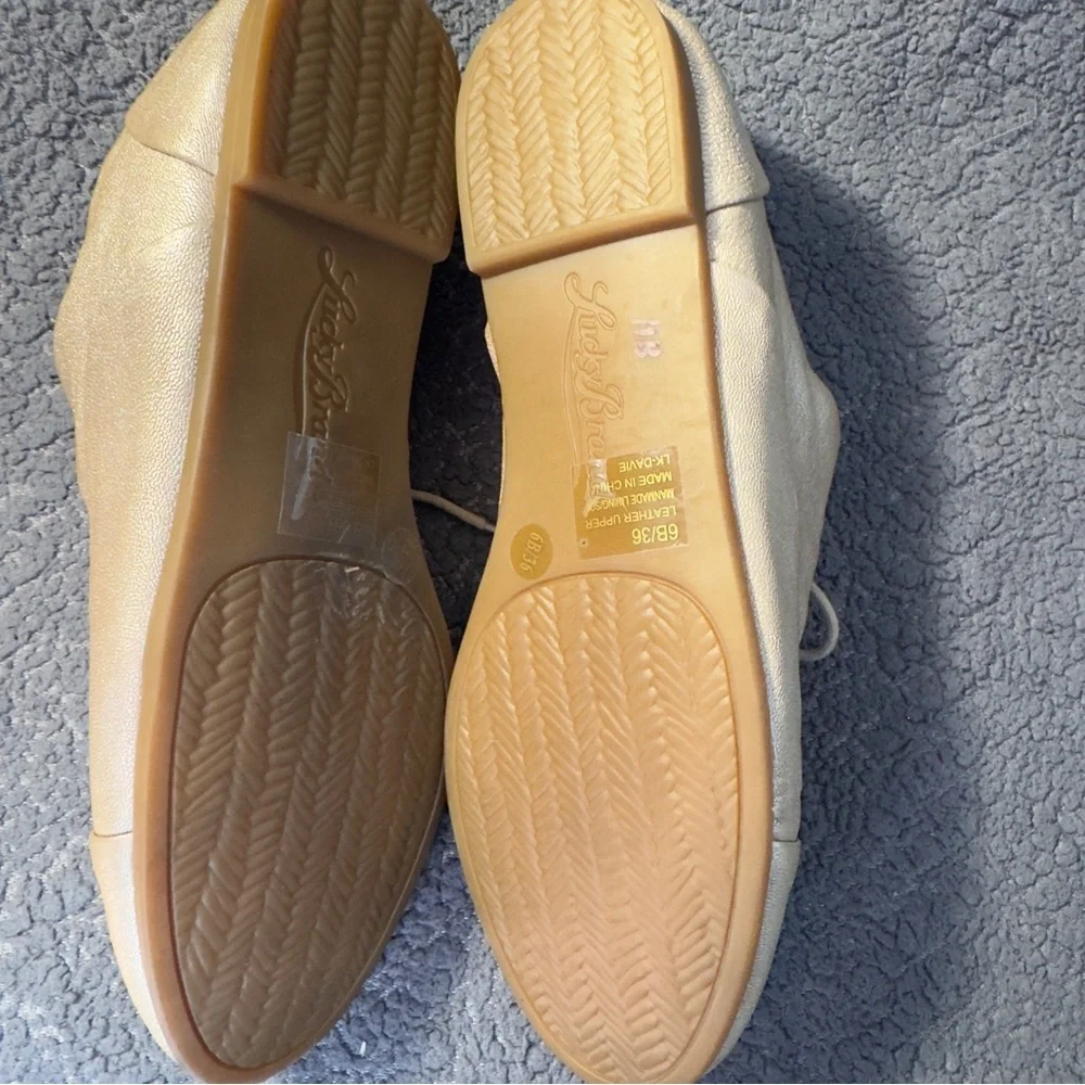 Lucky Brand Women's Gold Leather Oxford shoes, women’s 6 - Picture 7 of 9